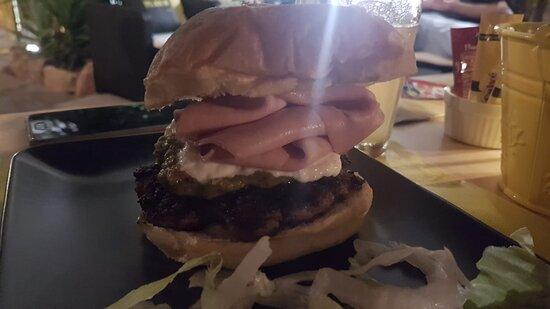 Plan B Burgers & Beers