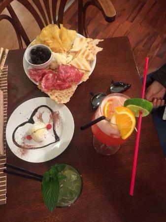 Vintage Cafe Food & Pizza